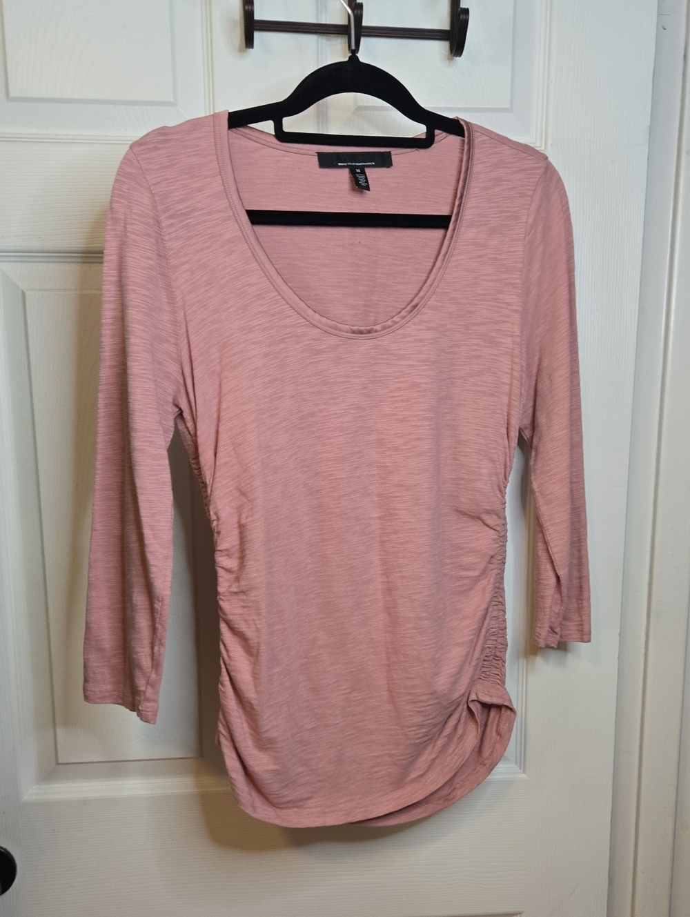 White House Black Market Dusty Pink Scoop Neck Long Sleeve Top
